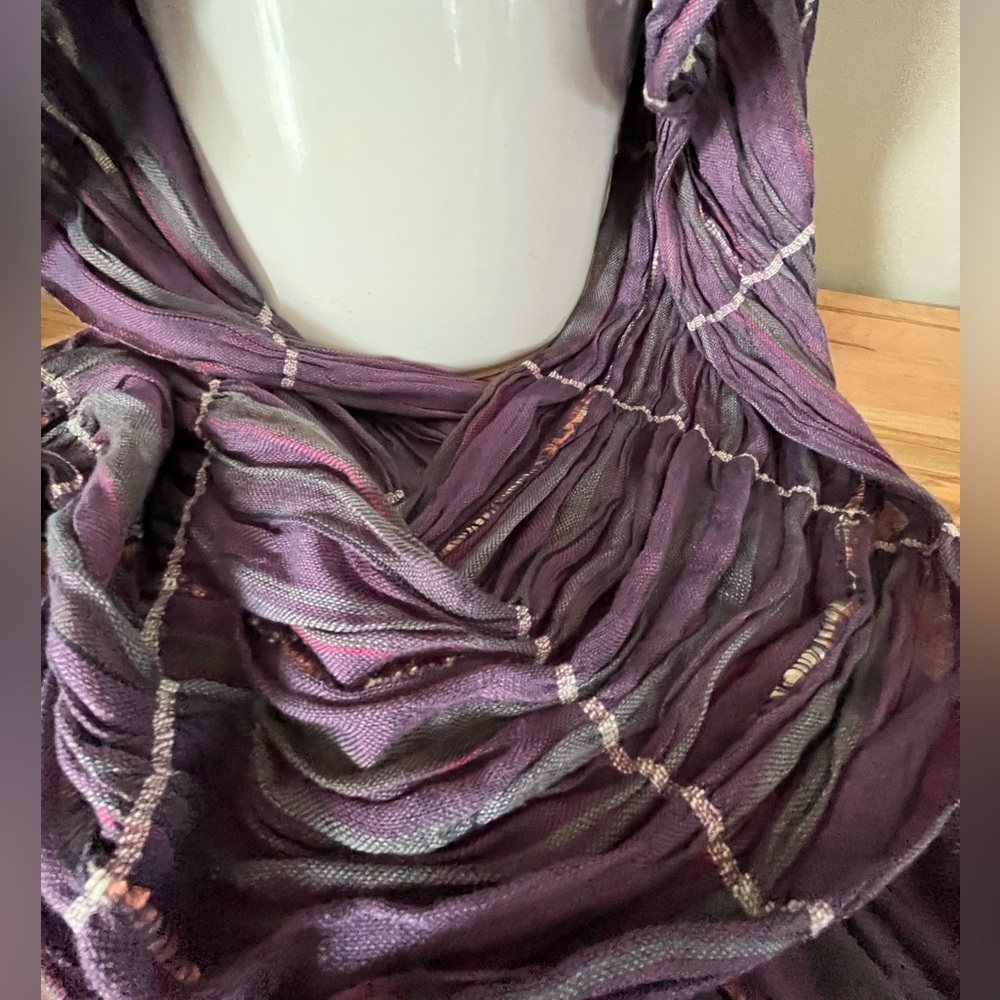 Women’s scarf, purple - Picture 2 of 3